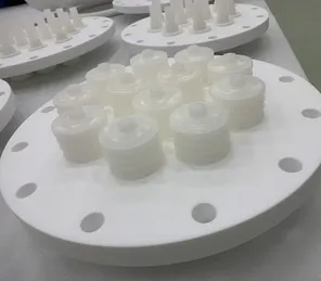 Pure PTFE support plate and PFA-coated distributor