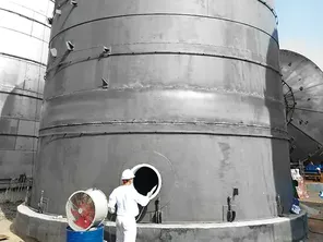 500m³ vertical tank with on-site internal lining completed