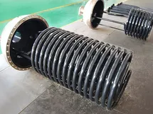 Reactor lid with integrated internal coil, coated with PFA）