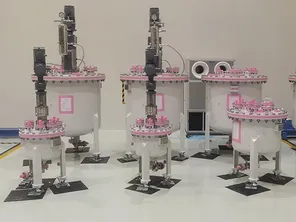 Electronic-grade reactor (high-purity PFA coating)