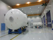 N-PTFE-lined tank for electronic-grade hydrochloric acid