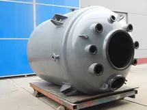 Storage tank coated with ETFE